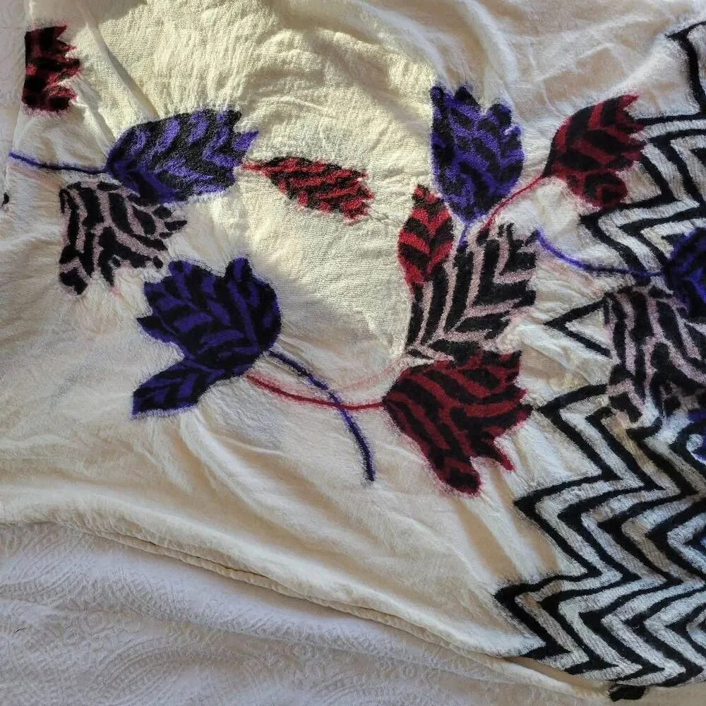 Marc by Marc Jacobs 100% Wool Scarf – Made in Japan, Chevron & Leaf Print, Ivory